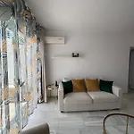 Palm Breeze Retreat - La Caleta Appartement *