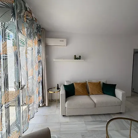 Palm Breeze Retreat - La Caleta 公寓 *