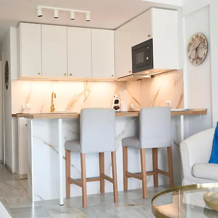 Palm Breeze Retreat - La Caleta 公寓 *