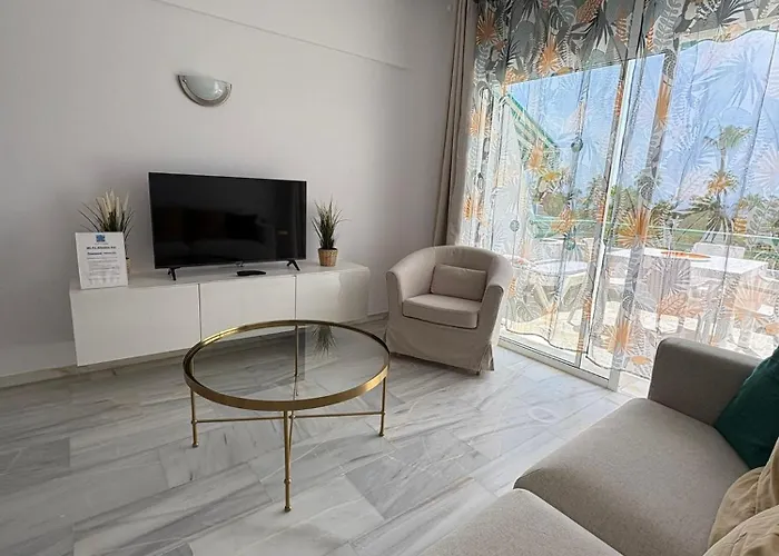 Palm Breeze Retreat - La Caleta أذيخي