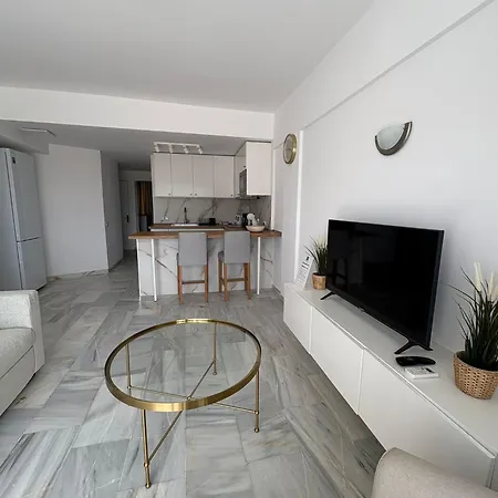 Palm Breeze Retreat - La Caleta 公寓 阿德耶